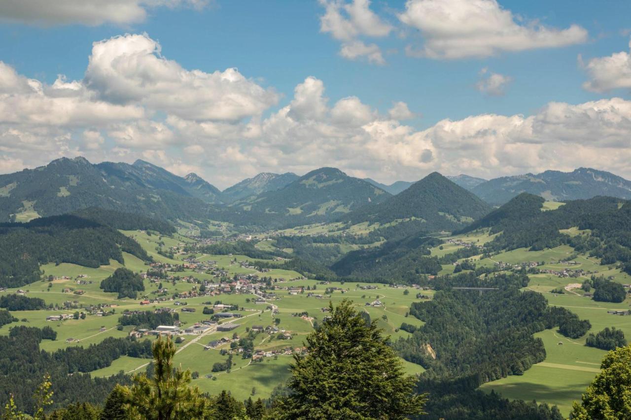 Haus Der Sinne Bregenzerwald Nannen Exteriör bild